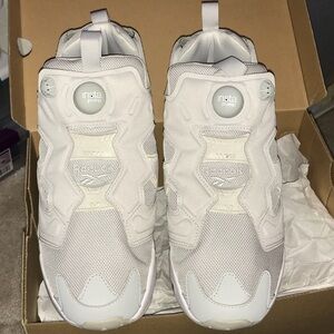 Reebok Insta Pump White Athletic Shoes